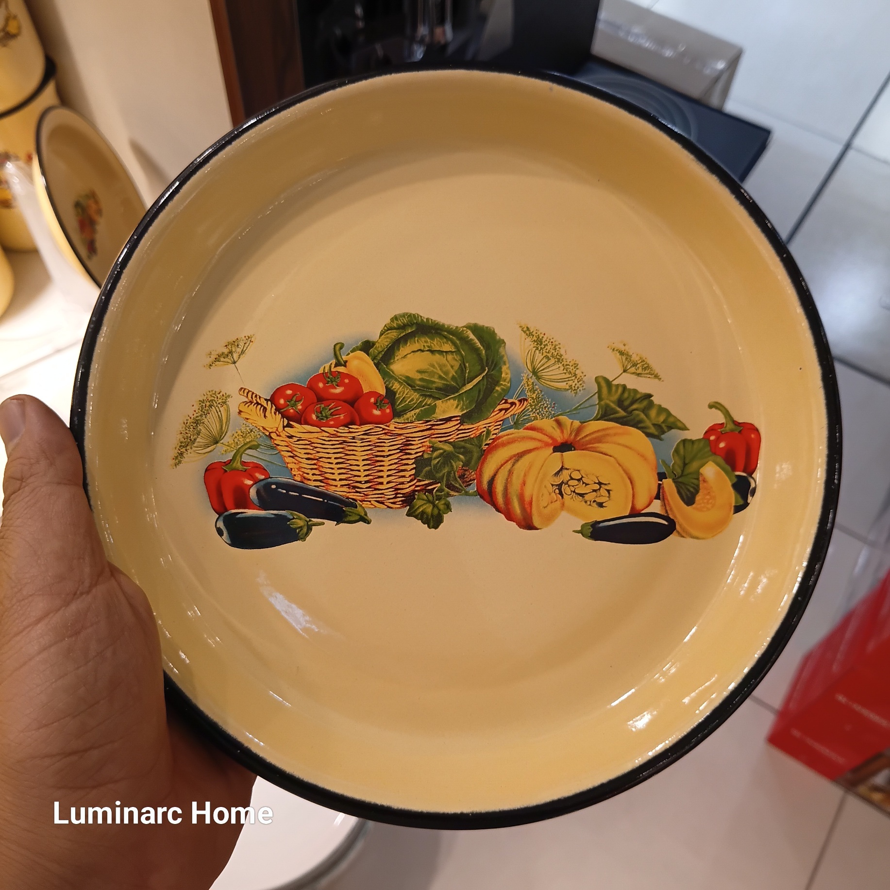 بشقاب لعابی کرم طرح کدو قطر ۲۲ سانتی‌متر